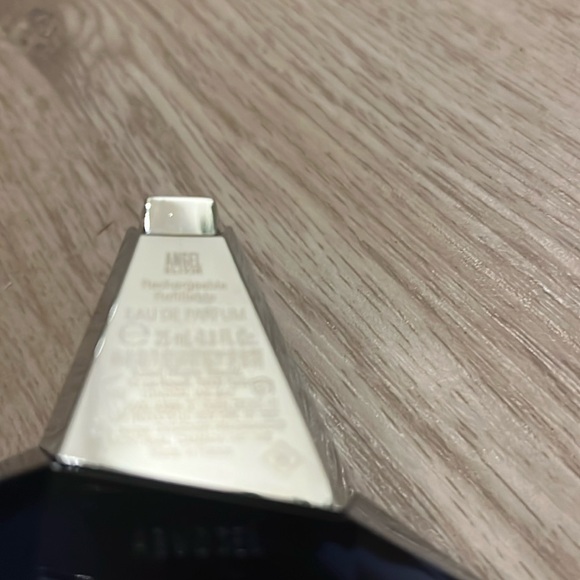 Empty Fragrance Bottle - Picture 4 of 6